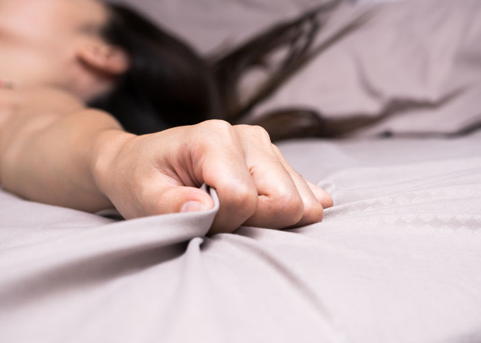 Dâm thủy là gì? Làm thế nào giúp phụ nữ ra nhiều dâm thủy? Dâm Thủy Là Gì